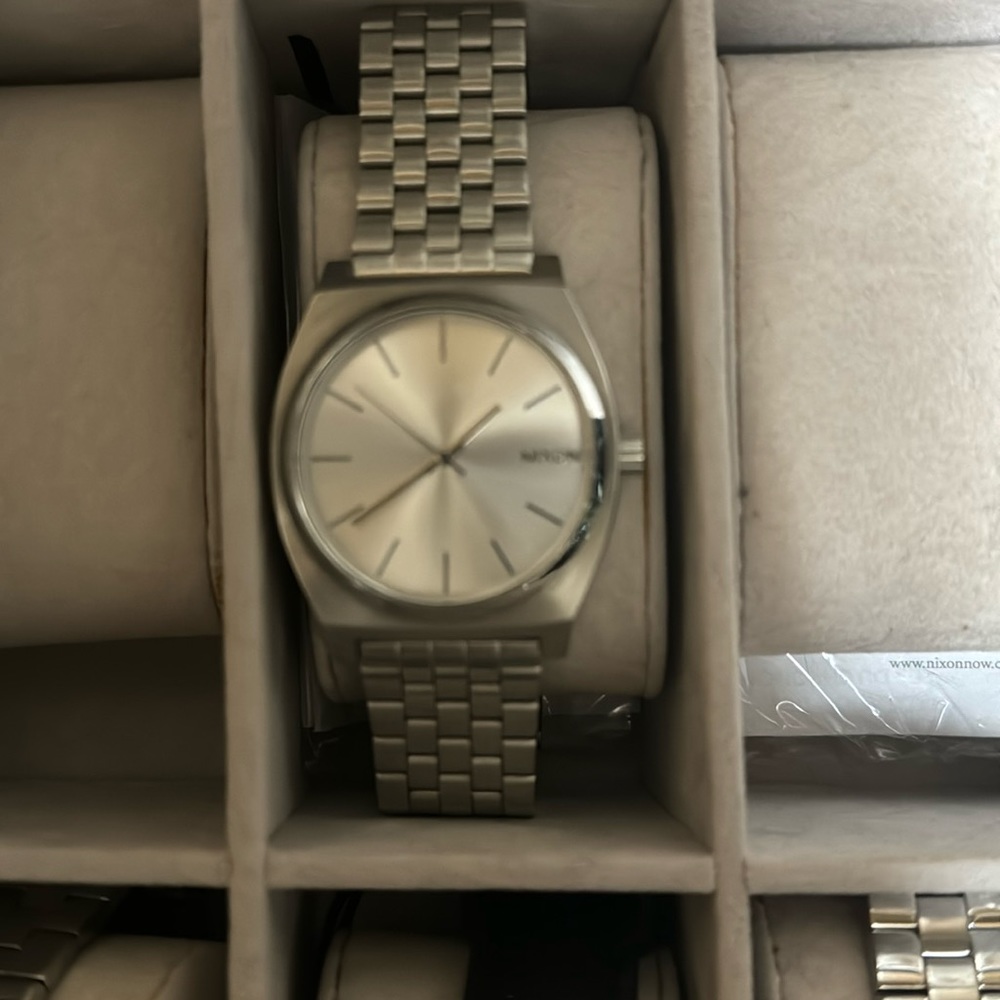 Nixon NWT Time Teller Watch